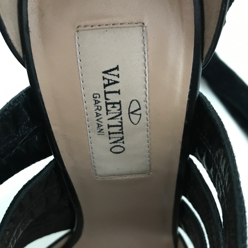 🚨❣️SOLD❣️🚨Authentic Valentino garavani lace up heels - Picture 11 of 14